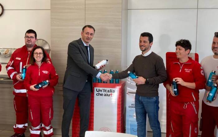 CRI Pesaro e MMS insieme per l'acqua pubblica.